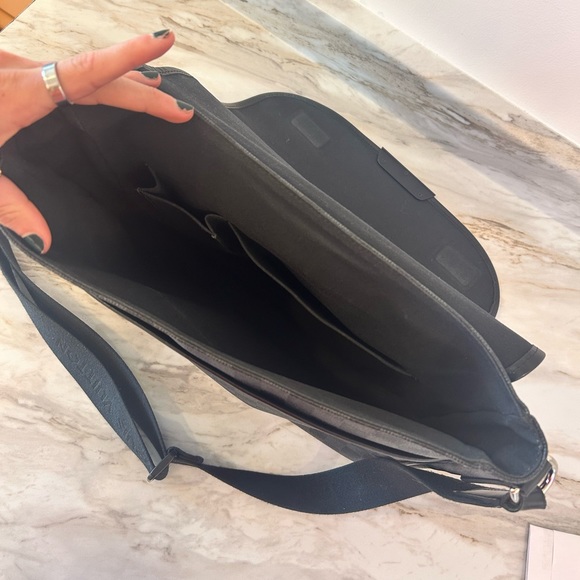 Louis Vuitton District Messenger Bag Damier Graphite - Picture 2 of 16